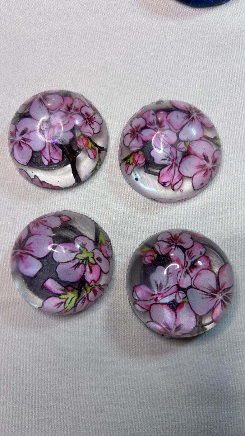 Pink blossom handmade resin dome set